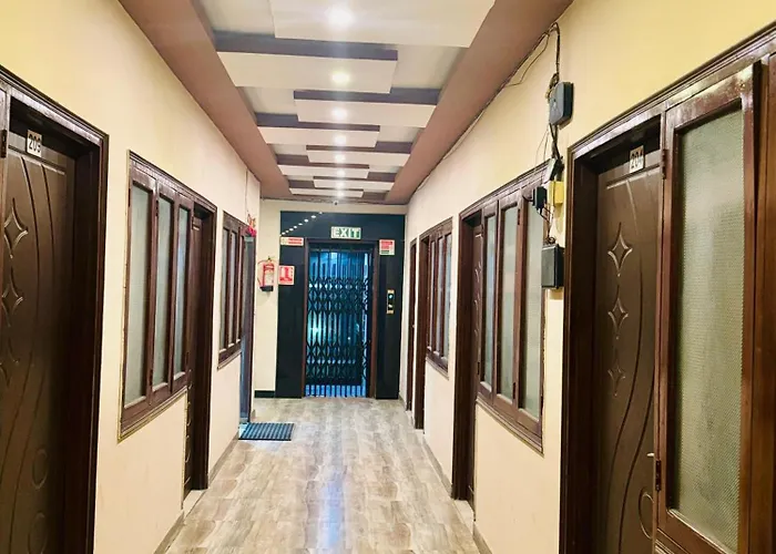 Hotel Airport Gateway