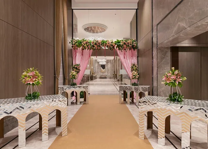 Crowne Plaza Lucknow By Ihg